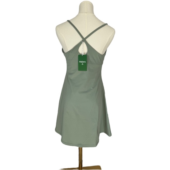 NWT Halara Softlyzero Easy Peezy Edition Sage Green - Size M - Picture 4 of 7